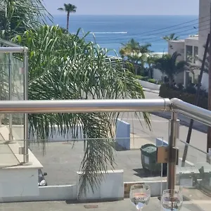 Dream Vacation By The Sea Apartment